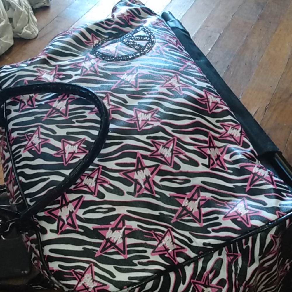Suit case